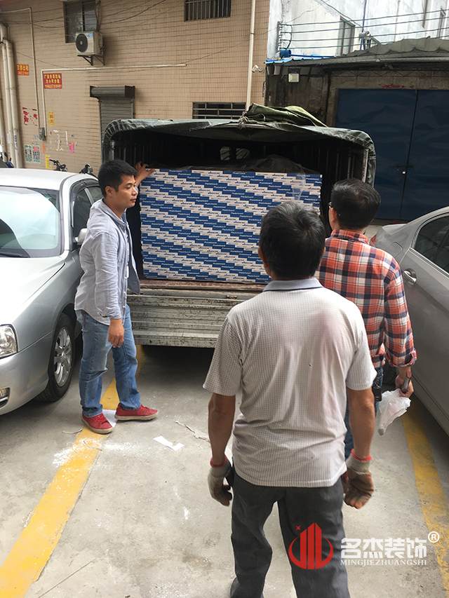 辦公室蘑菇视频网址設計開工照.jpg